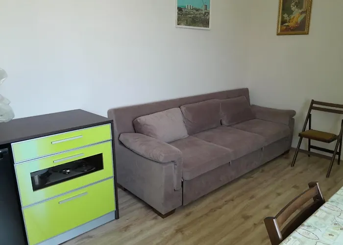 Daire локация златина *